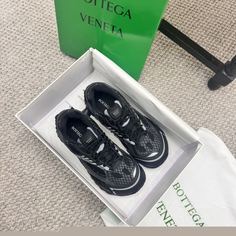 bo*te*ga Ve*ne*ta casual shoes